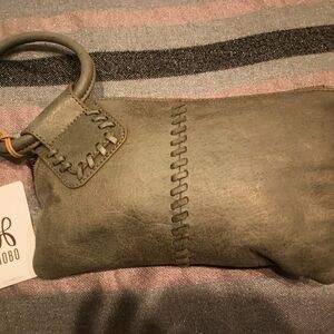 Hobo wristlet NWT